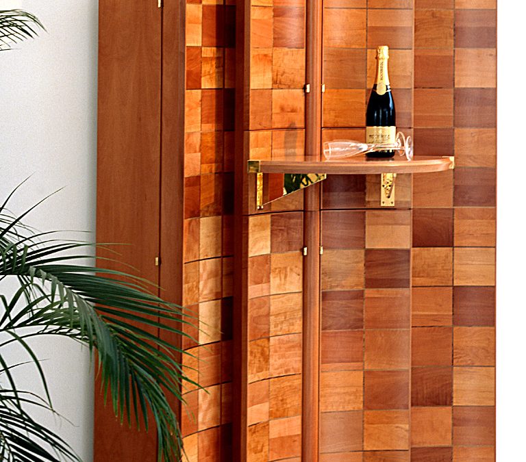 Barschrank mit Pult vier-teilig